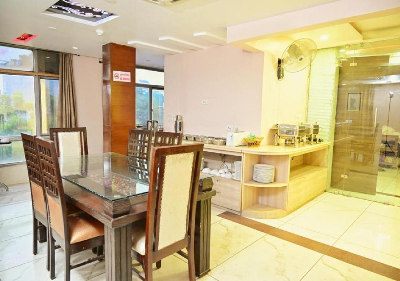 Glory Villa New Delhi Exterior photo